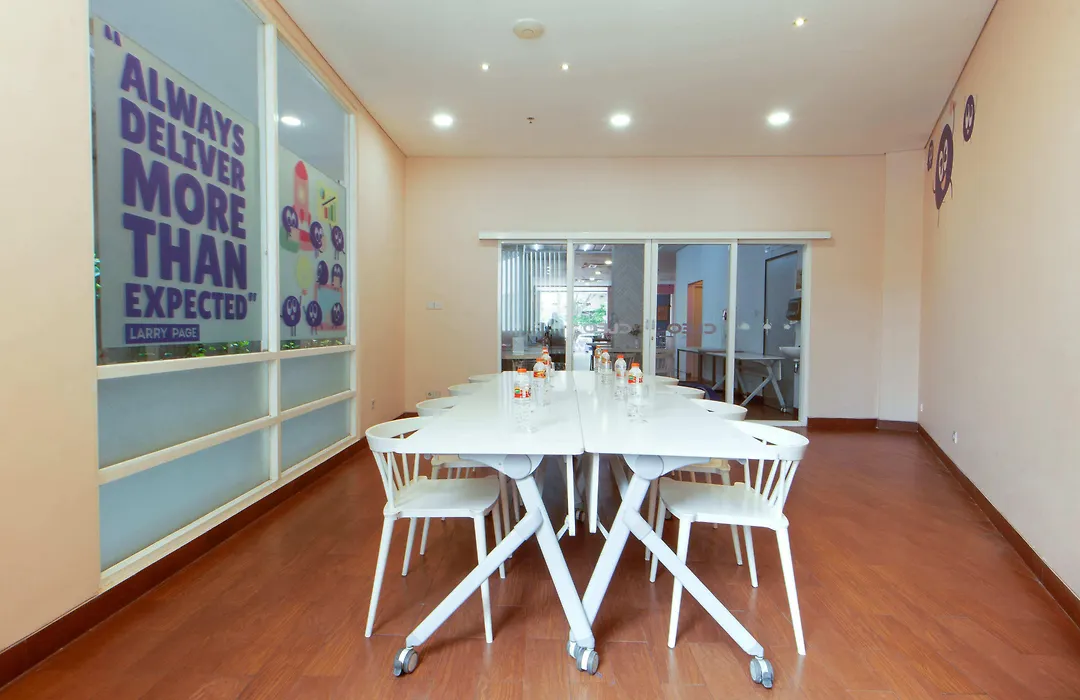 Cleo Hotel Basuki Rahmat-1