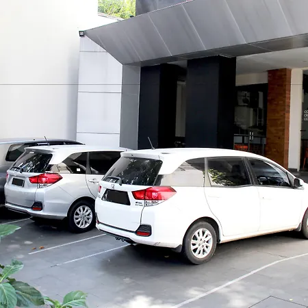 Cleo Hotel Basuki Rahmat-3